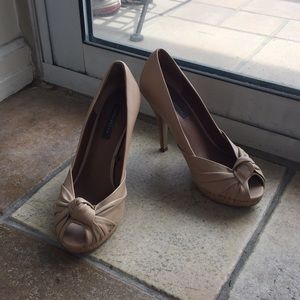 Zara nude peep toe pumps (size 39)